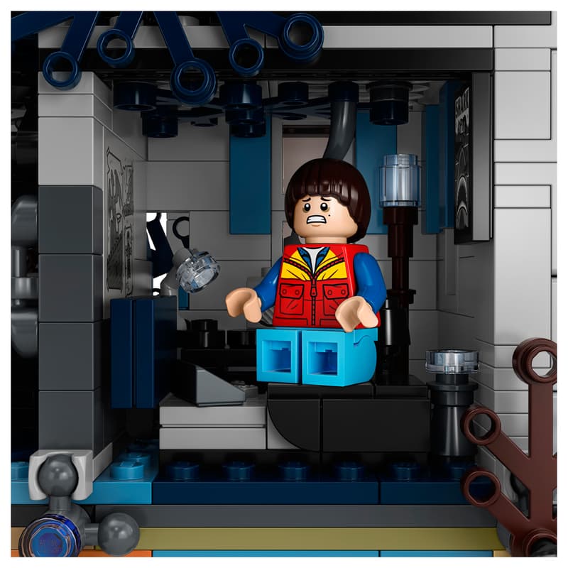 Upside Down Mystery House - 75810