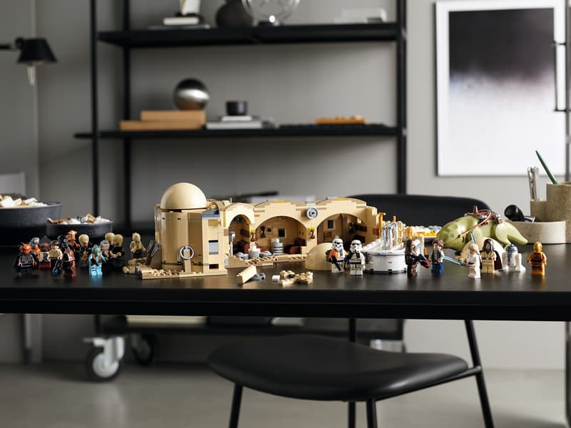 Desert Outpost Cantina - 75290