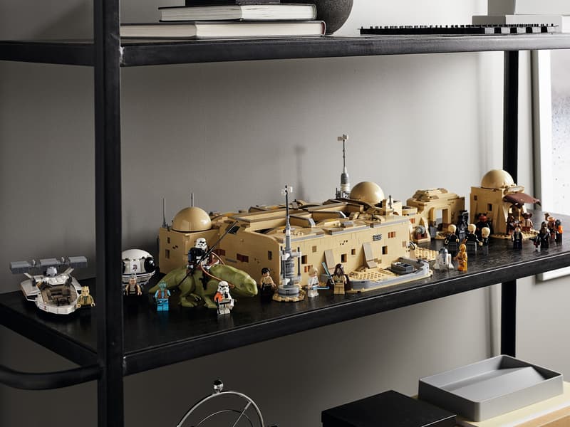 Desert Outpost Cantina - 75290